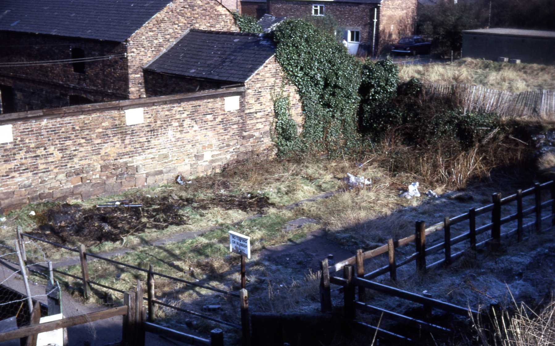 D4 049 Site of old cottages rear of Queens Head 1968.jpg
